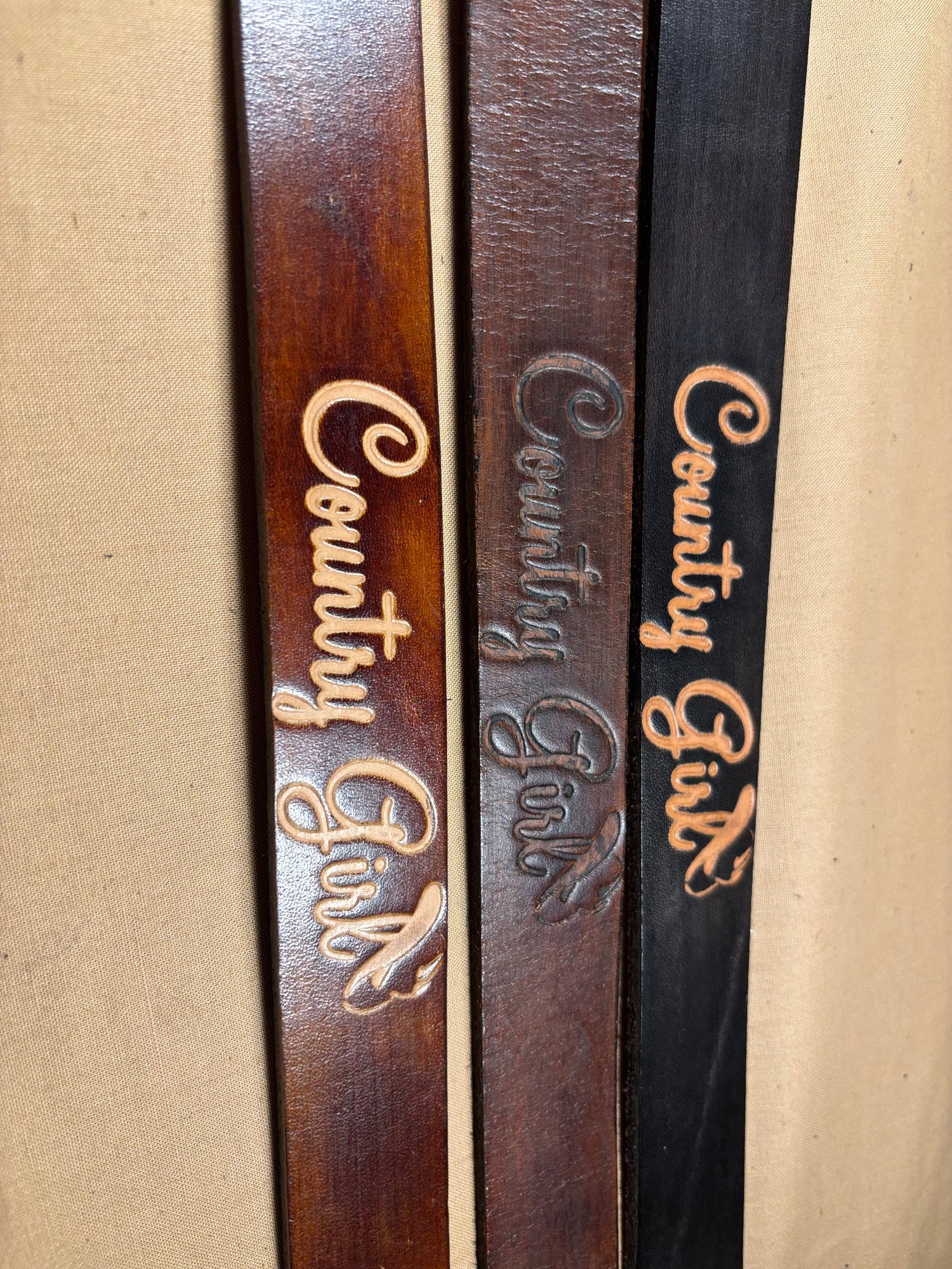 Country girl, Genuine leather belt